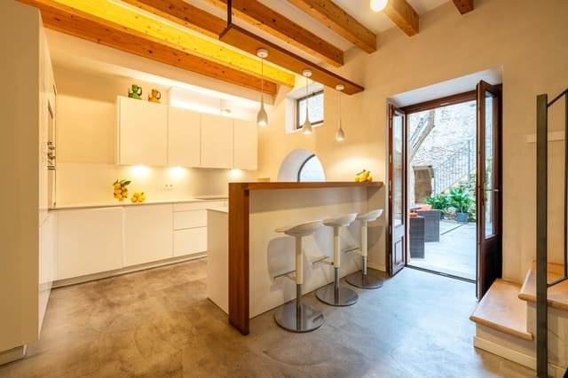 6 soverom Hus til salgs i Artà med svømmebasseng - € 1 520 000 (Ref: 9708028)