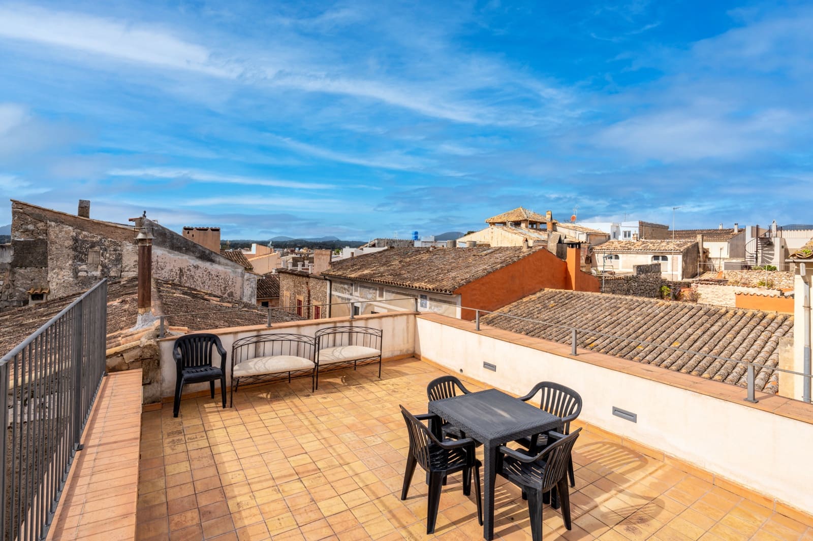 6 soveværelse Byhus til salg i Arta med swimmingpool - € 1.520.000 (Ref: 9708028)