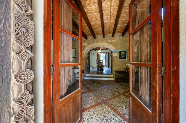 6 Zimmer Finca/Landgut zu verkaufen in Son Servera mit Garage - 1.200.000 € (Ref: 9769894)