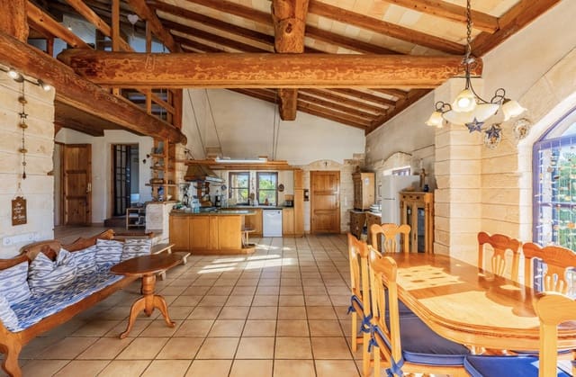 4 soverom Finca/Herregård til salgs i Sant Llorenç des Cardassar med svømmebasseng - € 1 849 000 (Ref: 9829628)