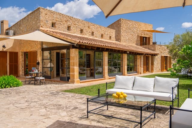 3 sovrum Finca/Hus på landet till salu i Son Servera med pool - 1 980 000 € (Ref: 9861224)