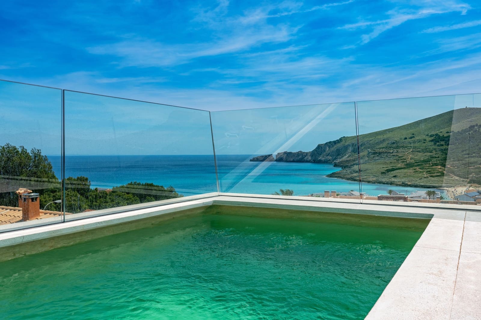 Chalet de 6 habitaciones en Cala Mesquida en alquiler con piscina garaje - 8.500 € (Ref: 9875440)