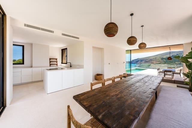 Chalet de 6 habitaciones en Cala Mesquida, Capdepera en alquiler con piscina garaje - 8.500 € (Ref: 9875440)