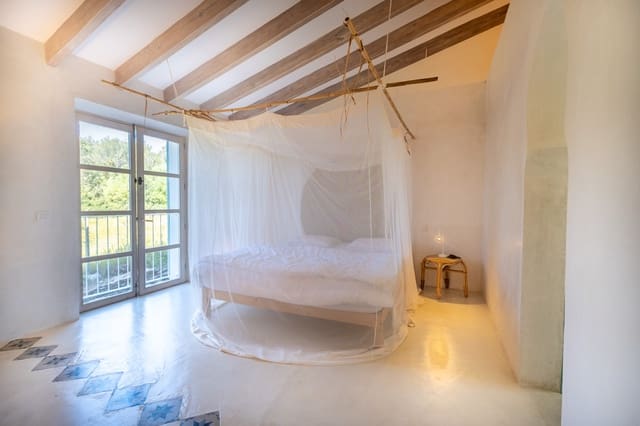 3 soveværelse Finca/Landehus til salg i Capdepera med garage - € 1.850.000 (Ref: 9932322)