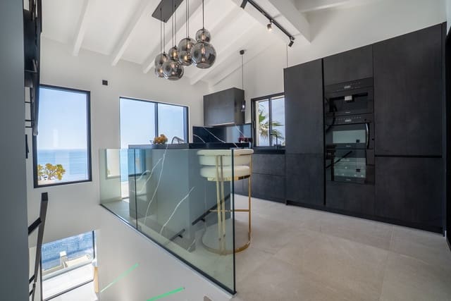 2 chambre Villa/Maison à vendre à Canyamel, Capdepera - 4 290 000 € (Ref: 9937409)