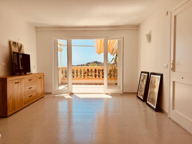 1 bedroom Apartment for sale in Font de Sa Cala / Font de La Cala, Capdepera with pool - € 350,000 (Ref: 9938970)