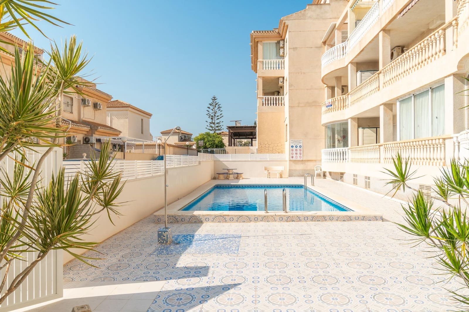 2 bedroom Apartment for sale in Playa Flamenca with pool garage - € 189,900 (Ref: 10000111)
