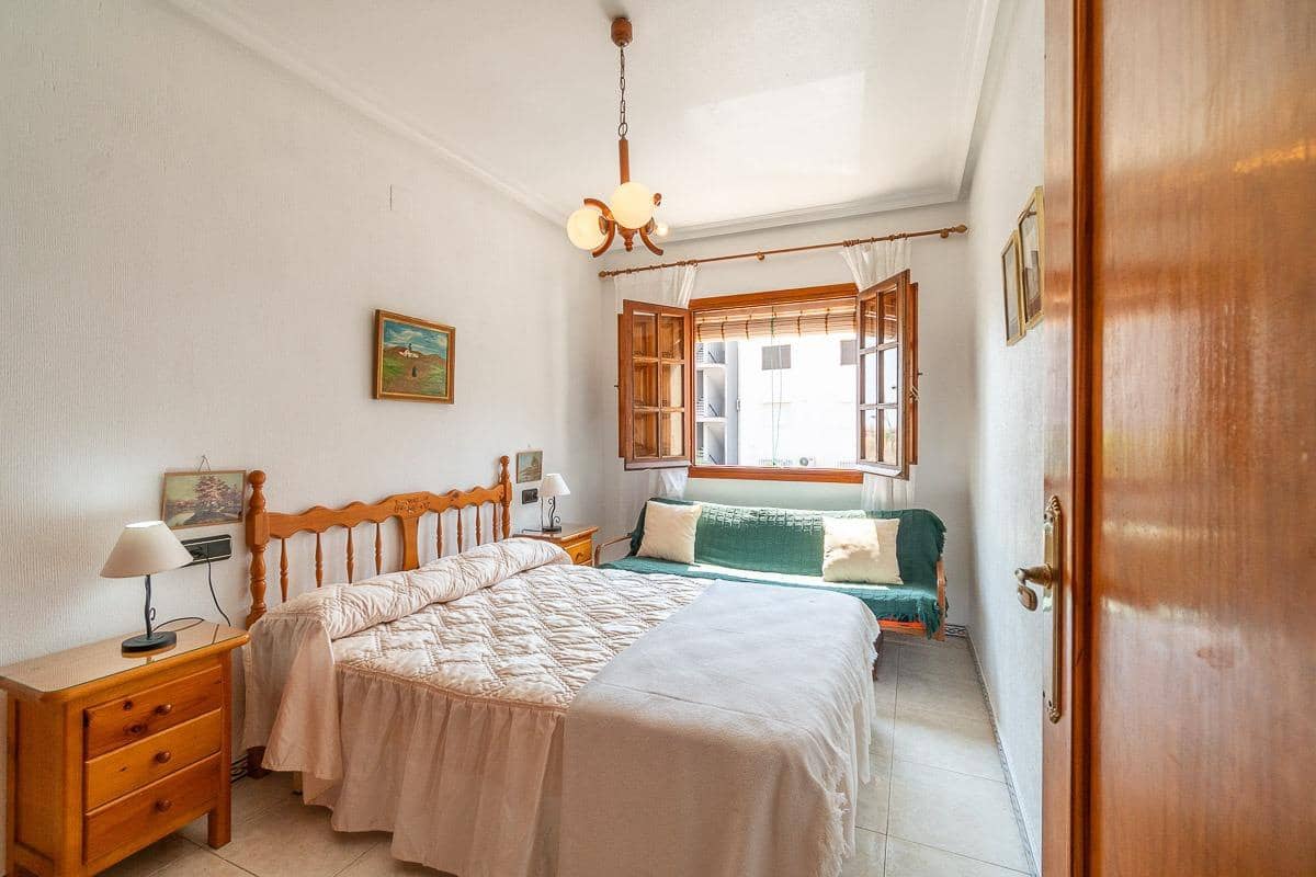 1 soveværelse Lejlighed til salg i Torrevieja med swimmingpool garage - € 149.000 (Ref: 10000112)