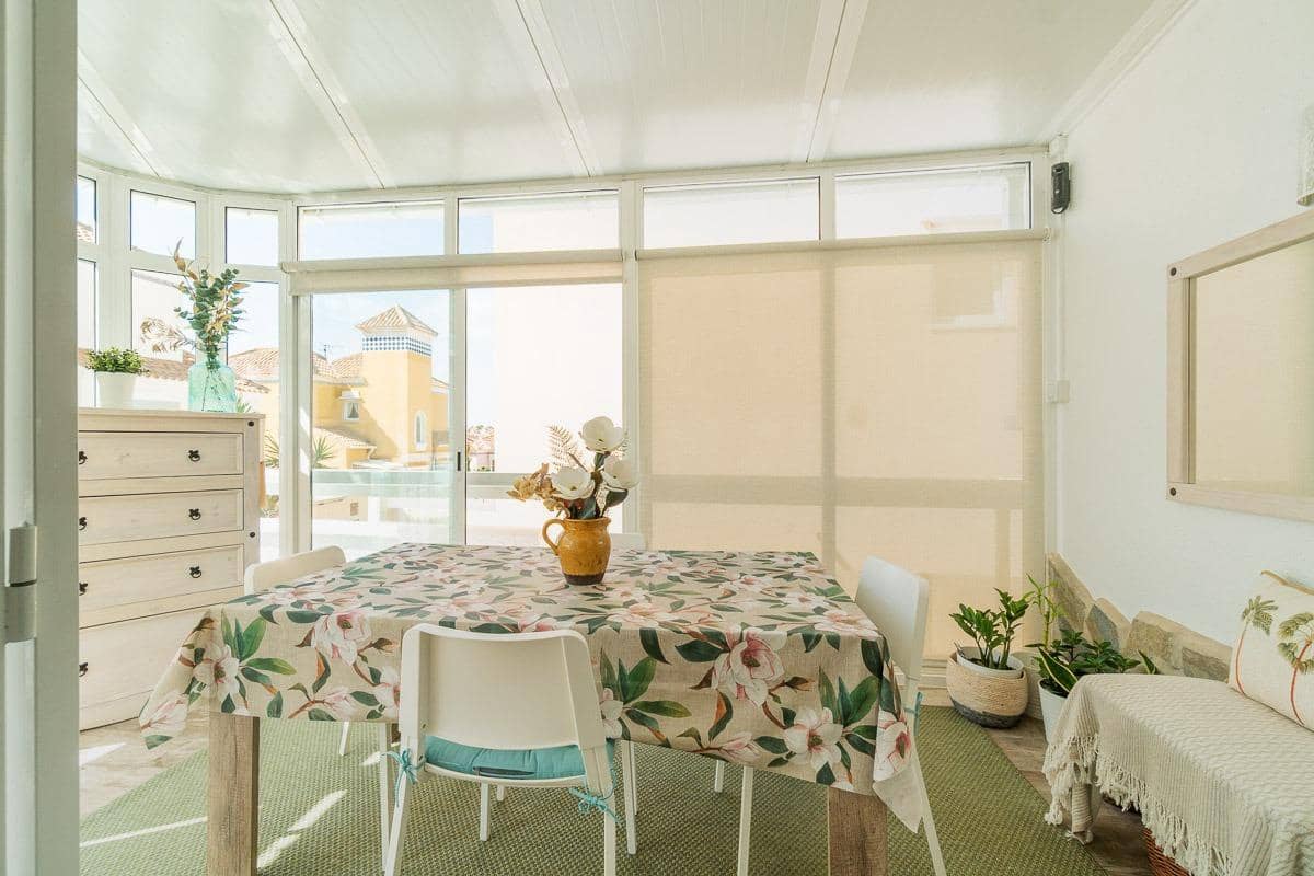 4 slaapkamer Villa te koop in Filipinas met zwembad garage - € 365.000 (Ref: 10000113)