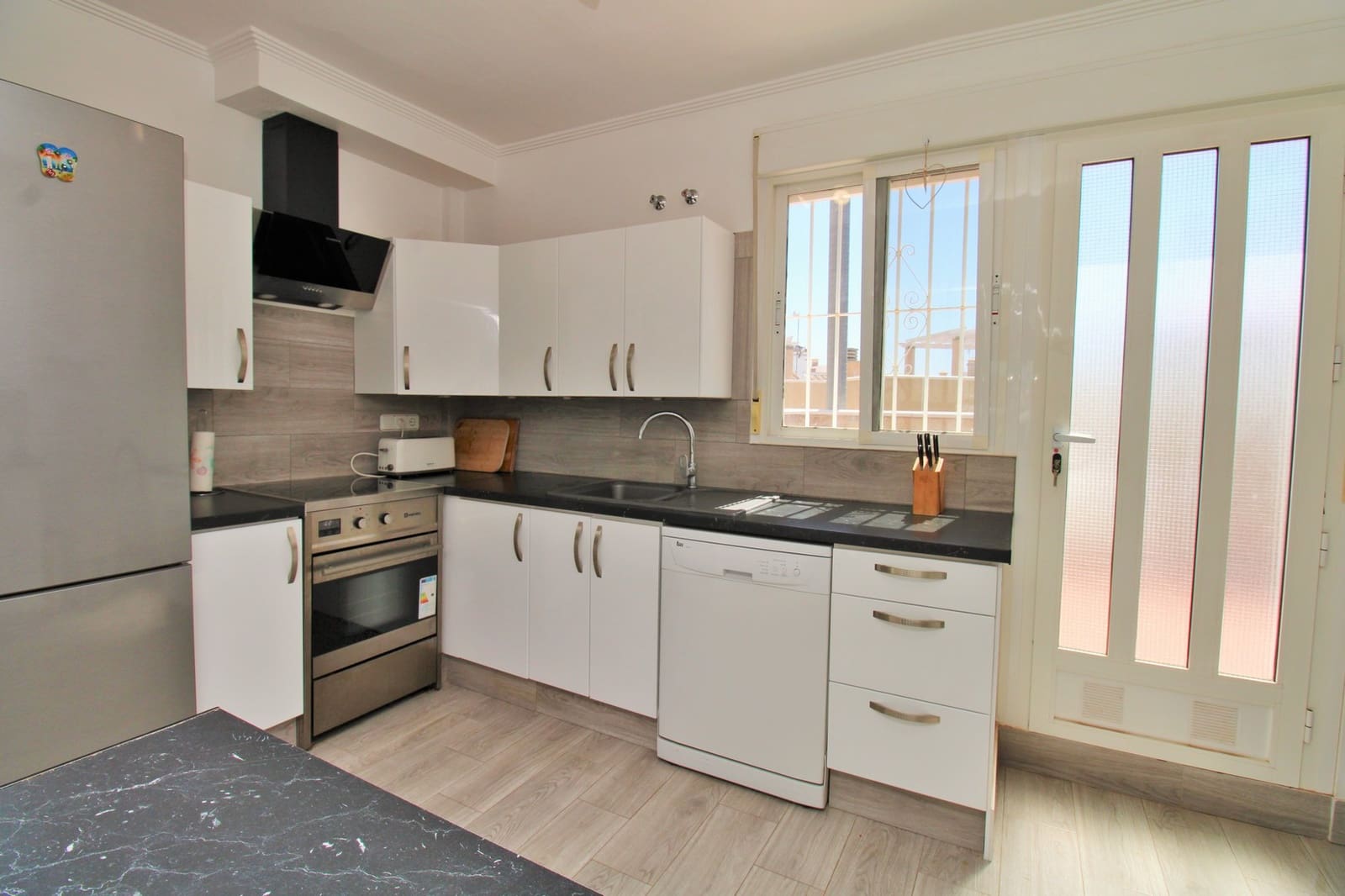2 chambre Appartement à vendre à Villamartin avec piscine - 189 900 € (Ref: 10007183)