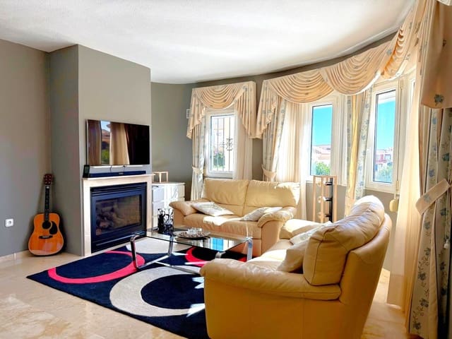 3 sypialnia Willa na sprzedaż w Los Dolses, Orihuela z basenem garażem - 545 000 € (Ref: 10017204)