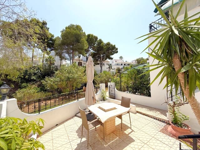 4 bedroom Townhouse for sale in Villamartin, Orihuela with pool - € 325,000 (Ref: 10020347)