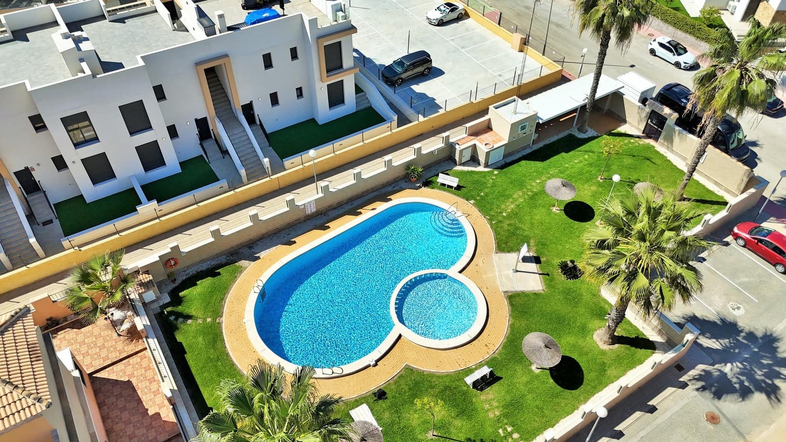 3 sovrum Hus till salu i Villamartin med pool garage - 199 950 € (Ref: 10025262)