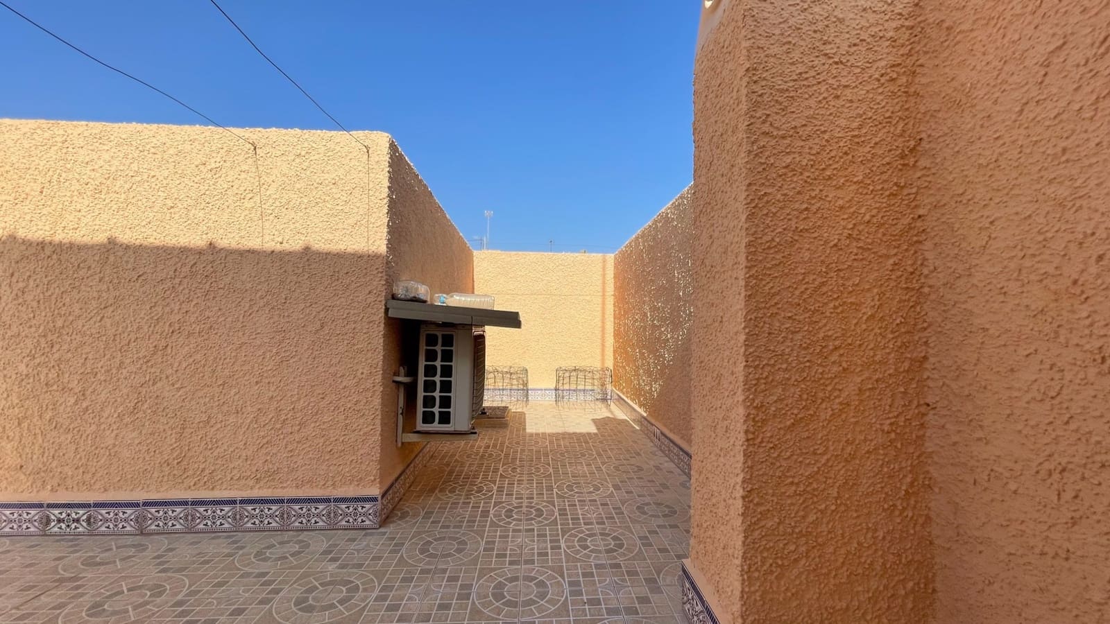 4 slaapkamer Villa te koop in Lo Pagan met garage - € 220.000 (Ref: 10027861)
