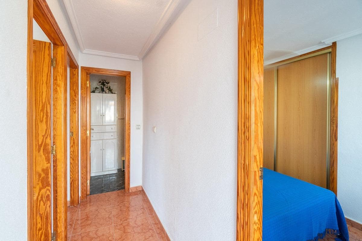 5 chambre Villa/Maison à vendre à Playa Flamenca avec piscine - 240 000 € (Ref: 10031610)