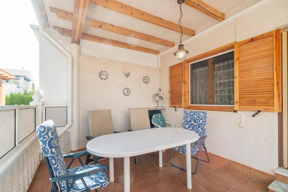 5 chambre Villa/Maison à vendre à Playa Flamenca avec piscine - 240 000 € (Ref: 10031610)