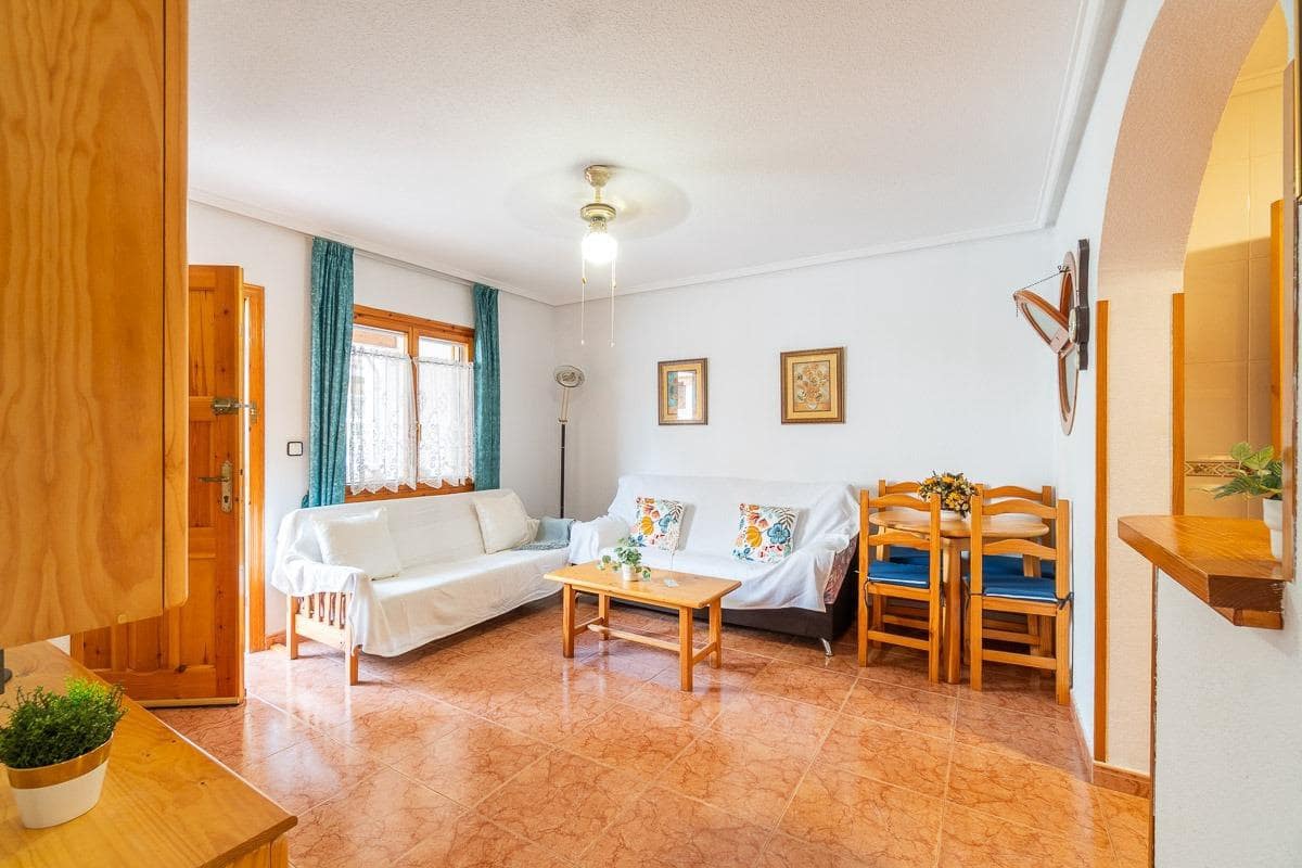 5 chambre Villa/Maison à vendre à Playa Flamenca avec piscine - 240 000 € (Ref: 10031610)