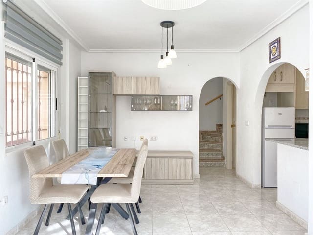 3 chambre Maison de Ville à vendre à Nueva Torrevieja, Torrevieja avec piscine - 219 900 € (Ref: 10031611)