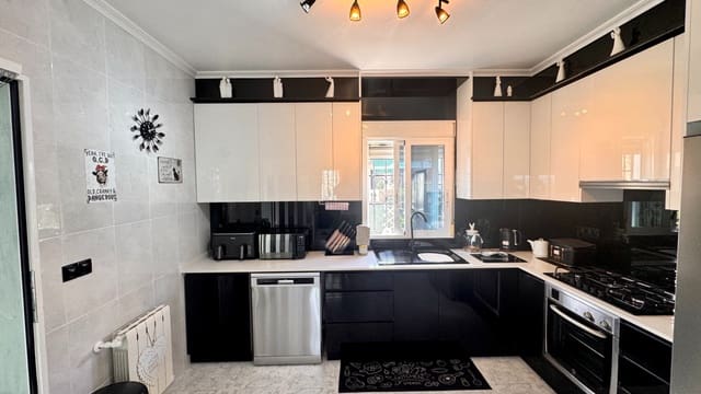 2 slaapkamer Villa te koop in Bigastro met zwembad garage - € 273.000 (Ref: 10037116)