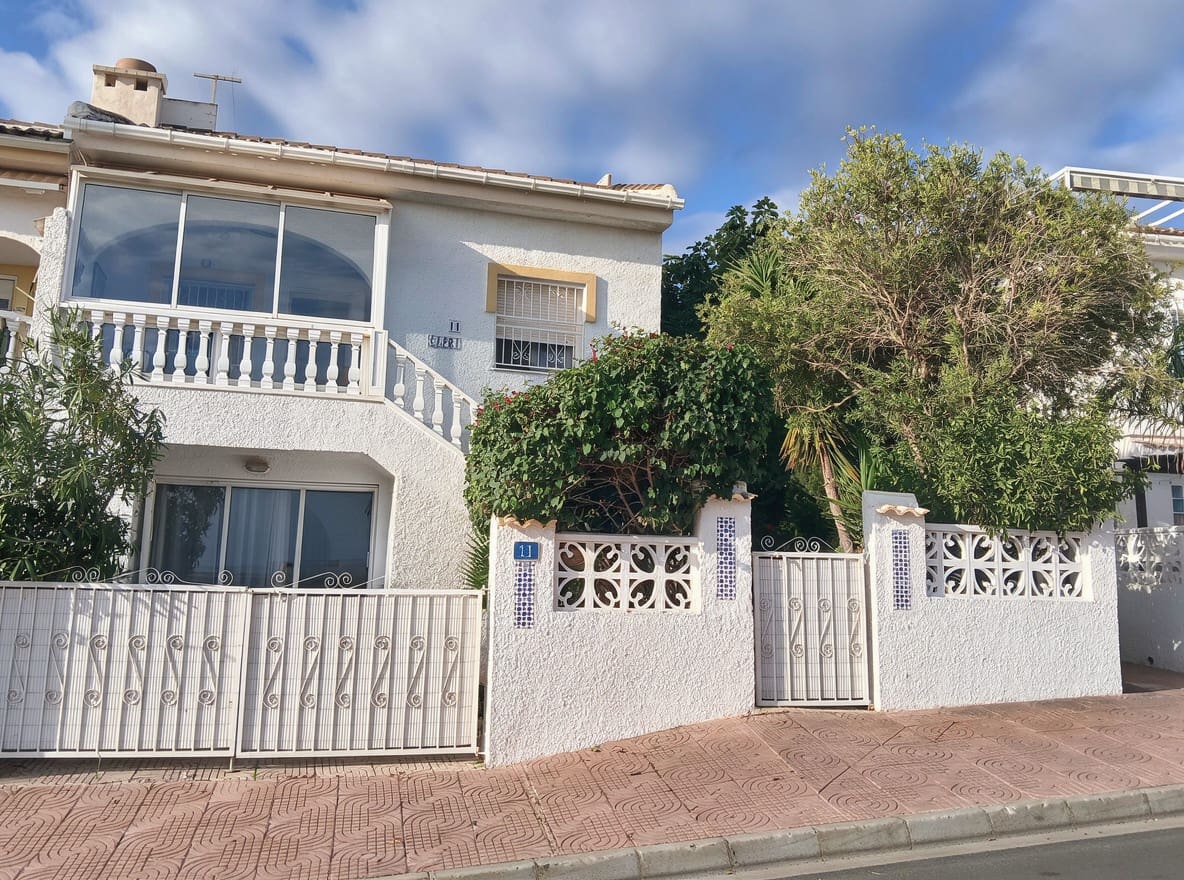 3 sypialnia Willa na sprzedaż w Ciudad Quesada z basenem - 255 000 € (Ref: 10037883)