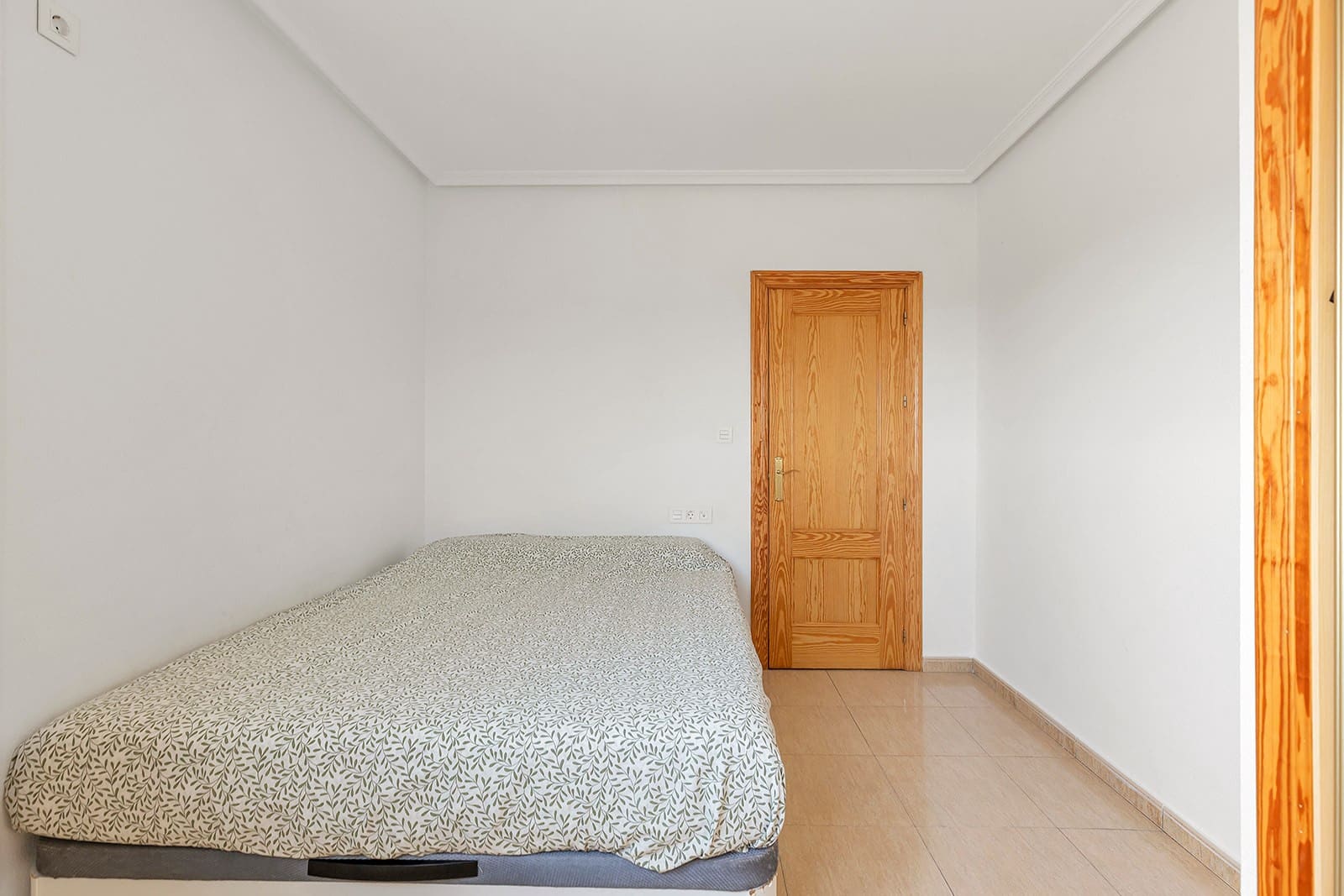 2 bedroom Apartment for sale in Gea y Truyols with pool - € 99,900 (Ref: 10037885)