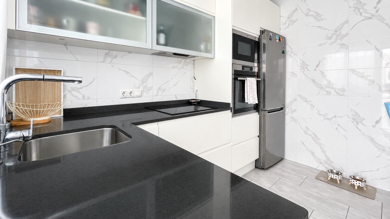 Casa de 4 habitaciones en Orihuela Costa en venta con piscina garaje - 329.000 € (Ref: 10050009)