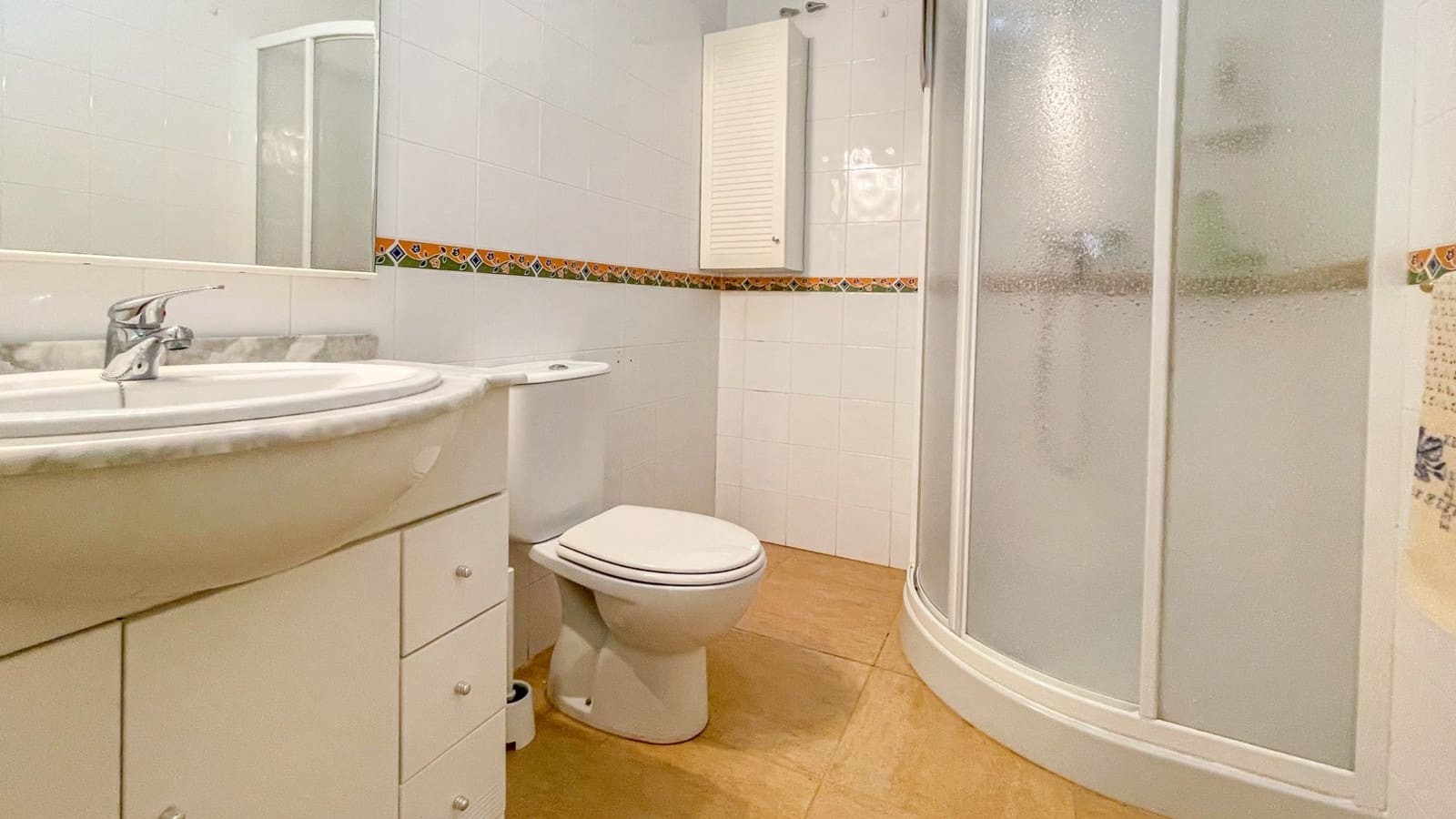 Casa de 4 habitaciones en Orihuela Costa en venta con piscina garaje - 329.000 € (Ref: 10050009)