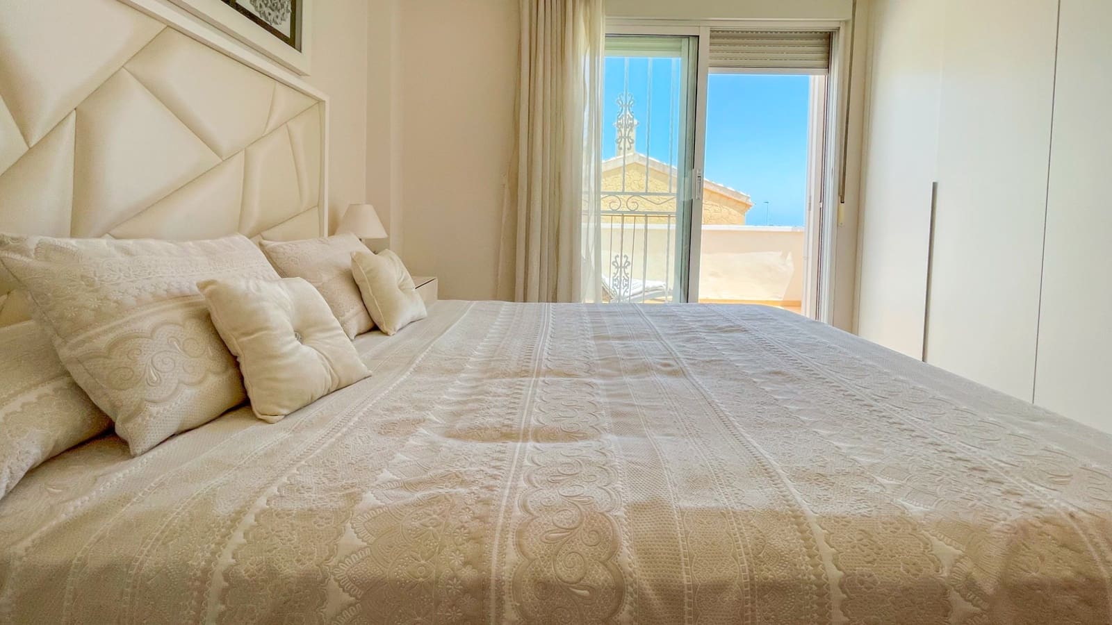 Casa de 4 habitaciones en Orihuela Costa en venta con piscina garaje - 329.000 € (Ref: 10050009)