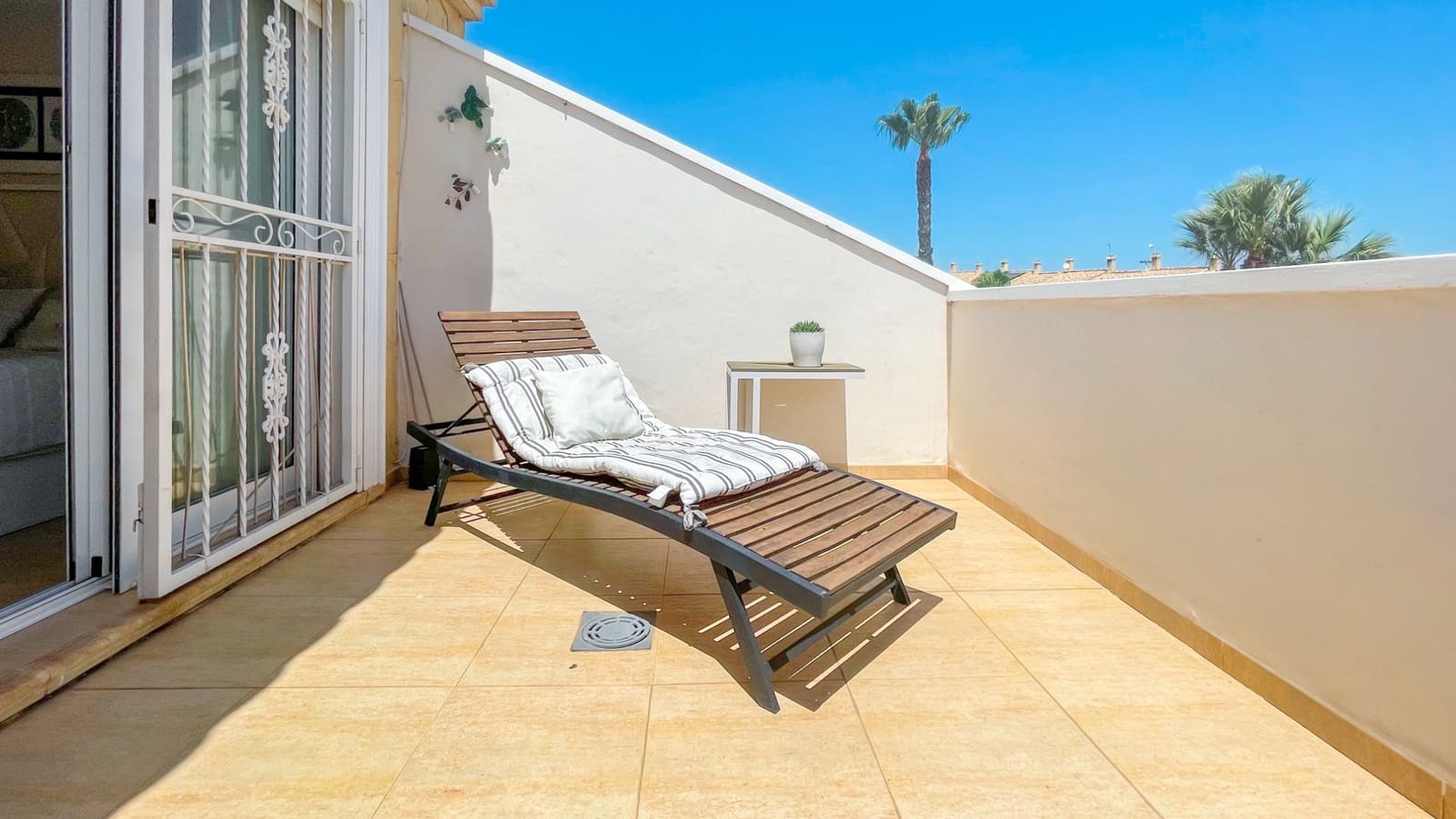 Casa de 4 habitaciones en Orihuela Costa en venta con piscina garaje - 329.000 € (Ref: 10050009)