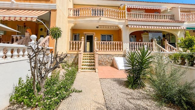 Casa de 3 habitaciones en Ciudad Quesada, Rojales en venta con piscina - 229.000 € (Ref: 10050010)