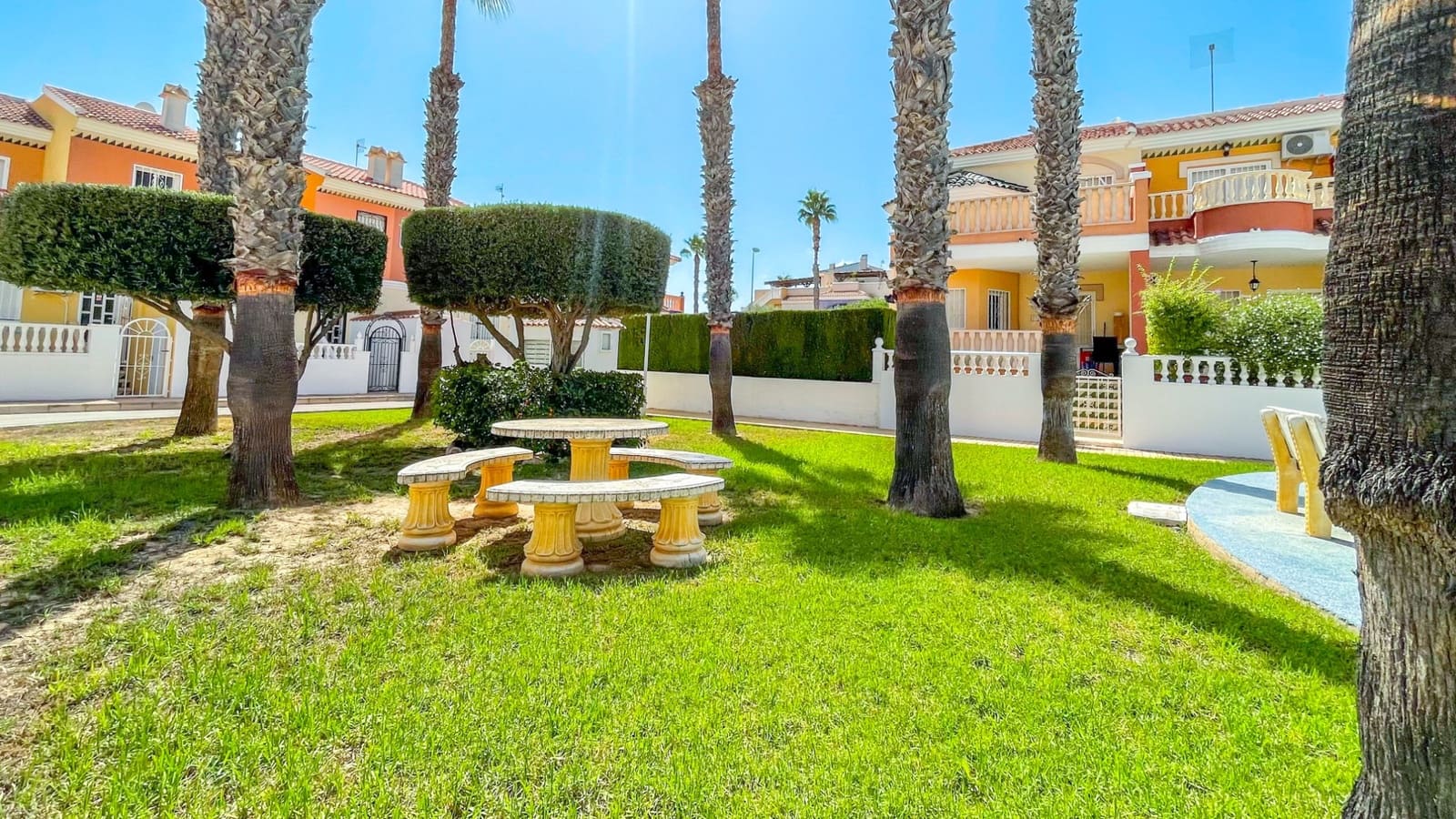 3 soverom Hus til salgs i Ciudad Quesada med svømmebasseng - € 229 000 (Ref: 10050010)