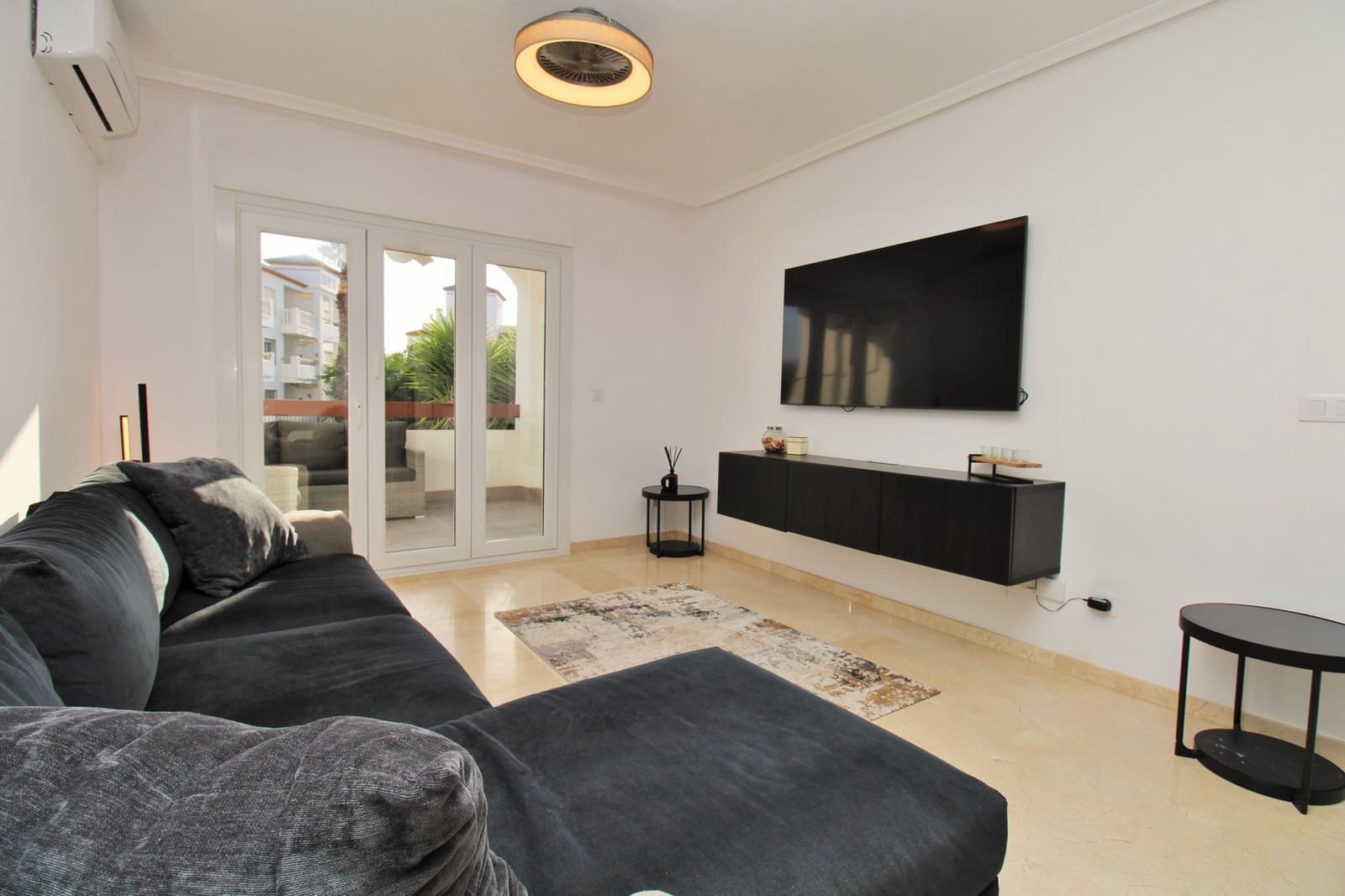 2 soverom Leilighet til salgs i Villamartin med svømmebasseng - € 189 000 (Ref: 10050012)