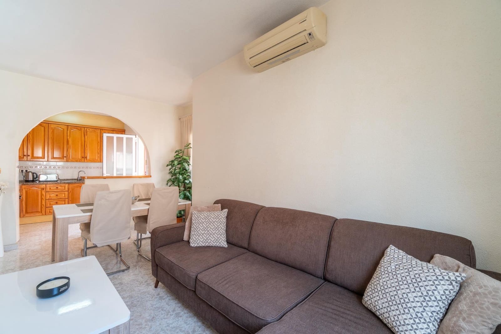 3 bedroom Villa for sale in La Zenia with pool garage - € 225,000 (Ref: 10054866)