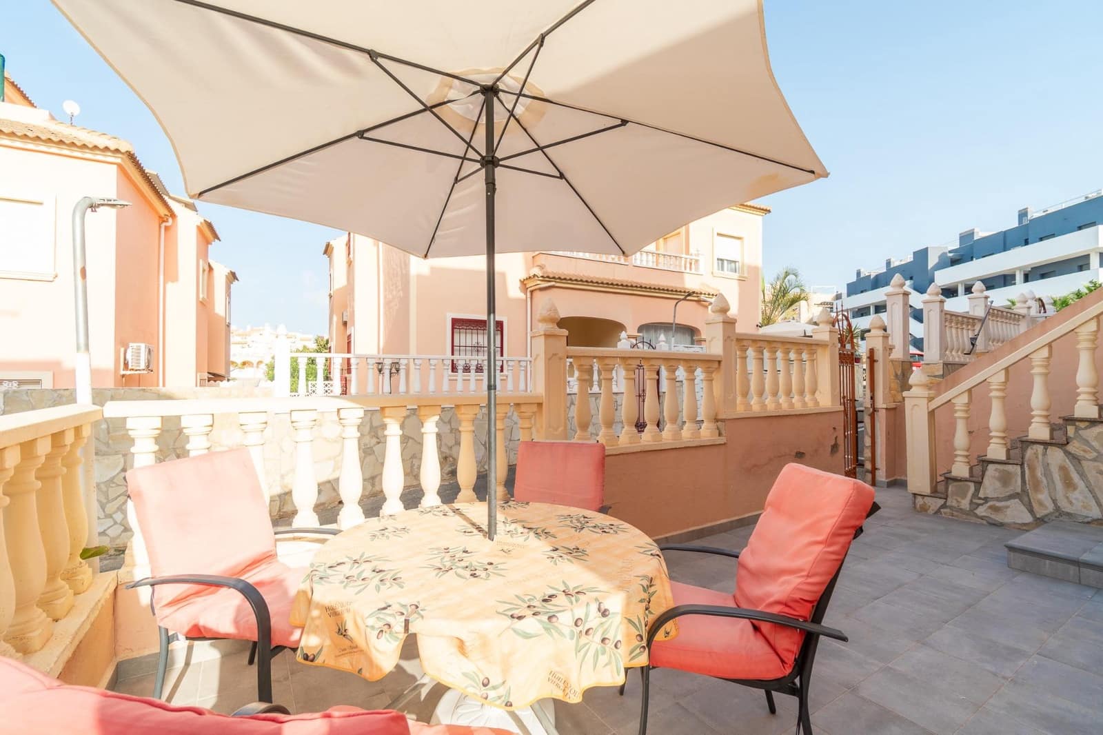 3 bedroom Villa for sale in La Zenia with pool garage - € 225,000 (Ref: 10054866)