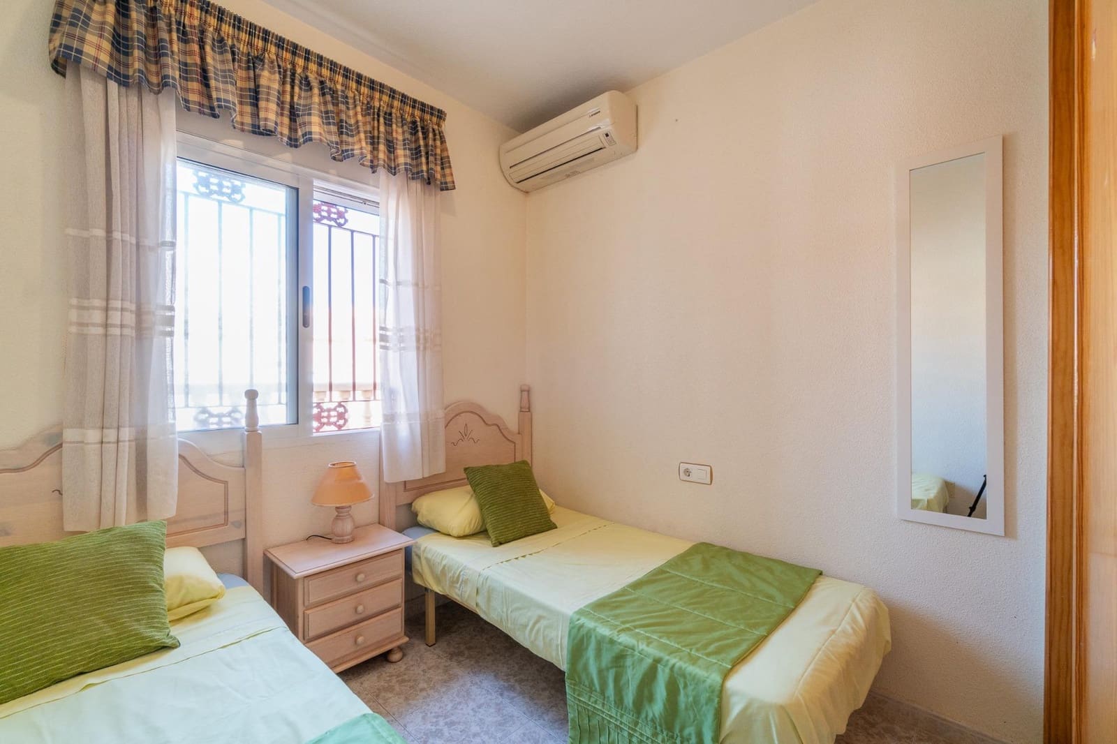 3 bedroom Villa for sale in La Zenia with pool garage - € 225,000 (Ref: 10054866)