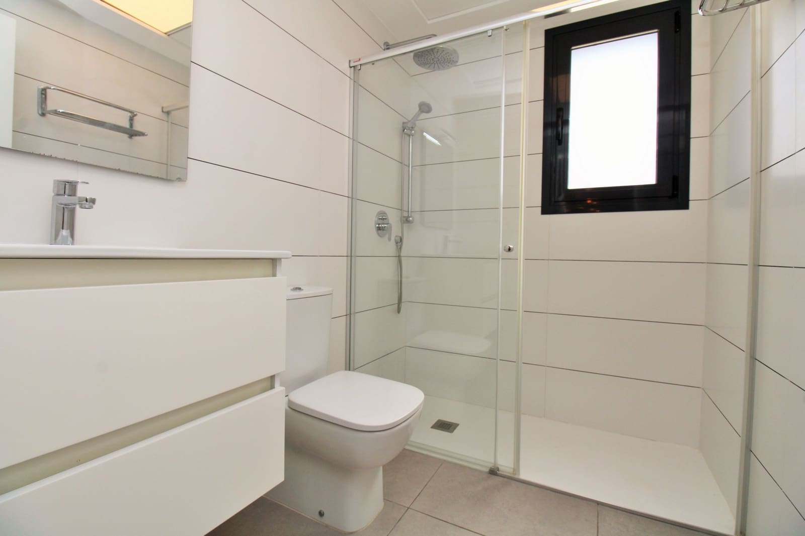 2 Zimmer Apartment zu verkaufen in Villamartin mit Pool Garage - 229.950 € (Ref: 10067256)