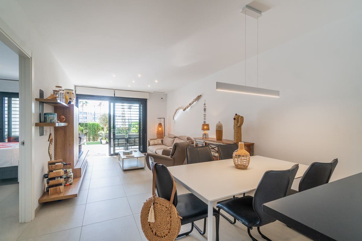 3 soverom Leilighet til salgs i Playa Flamenca med svømmebasseng garasje - € 450 000 (Ref: 10067257)