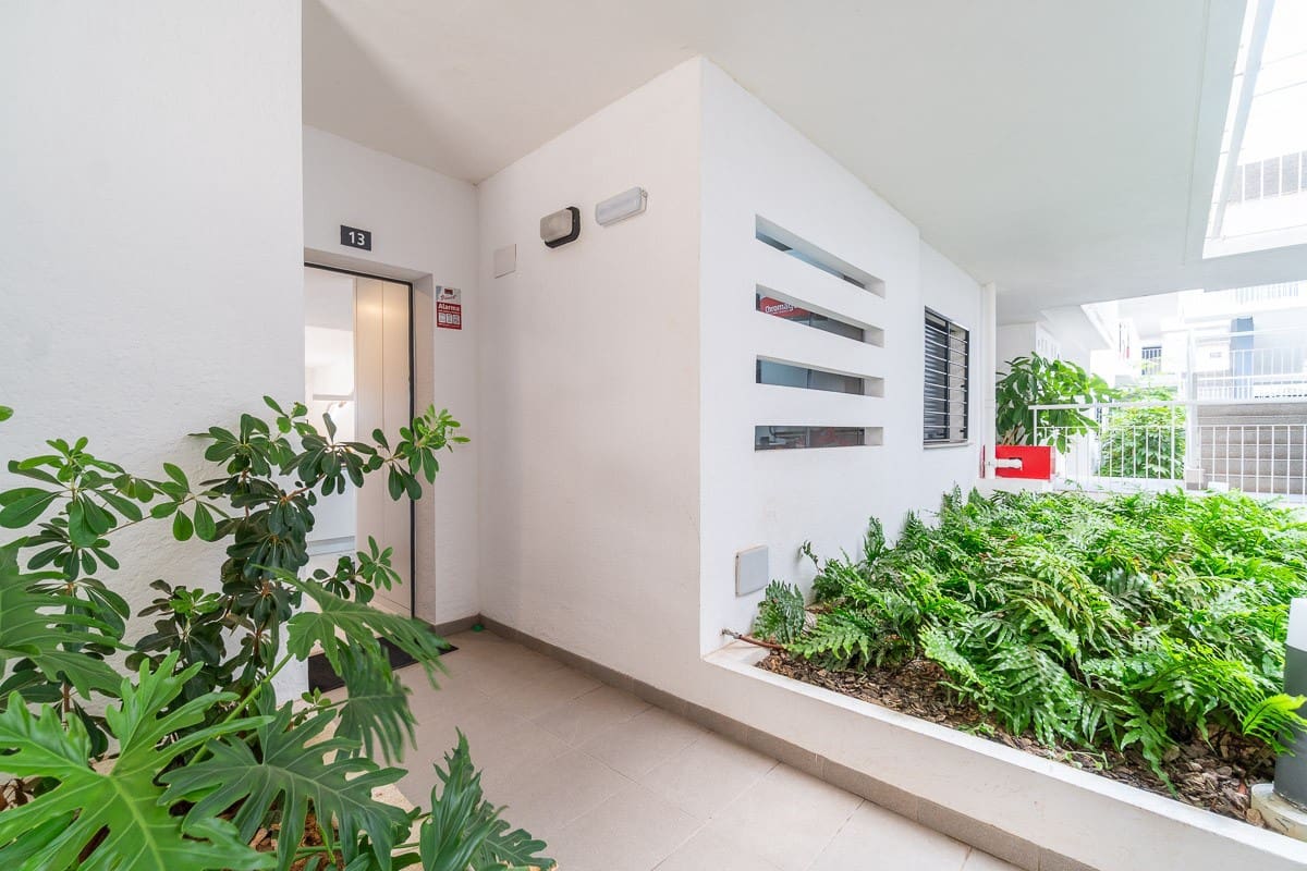 3 soverom Leilighet til salgs i Playa Flamenca med svømmebasseng garasje - € 450 000 (Ref: 10067257)