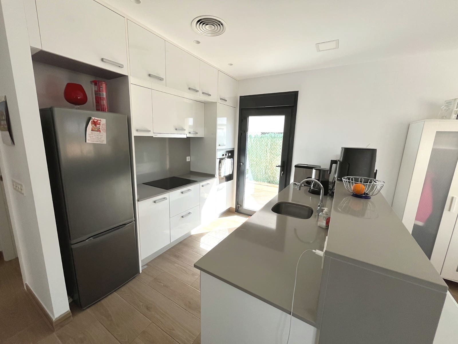 3 soverom Villa til salgs i Pueblo Bravo med svømmebasseng garasje - € 409 500 (Ref: 10067258)