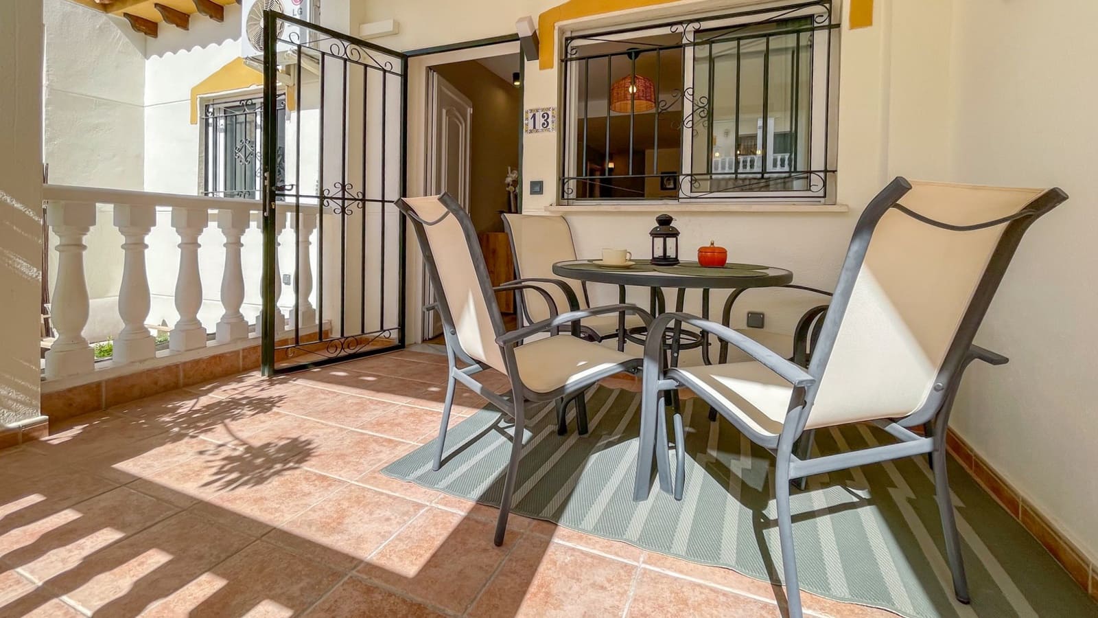 3 soverom Hus til salgs i Orihuela Costa med svømmebasseng - € 268 800 (Ref: 10067267)