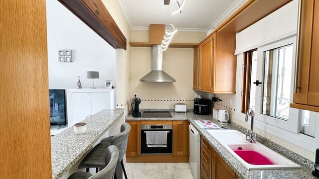 2 bedroom Townhouse for sale in Algorfa with pool garage - € 249,950 (Ref: 10067268)