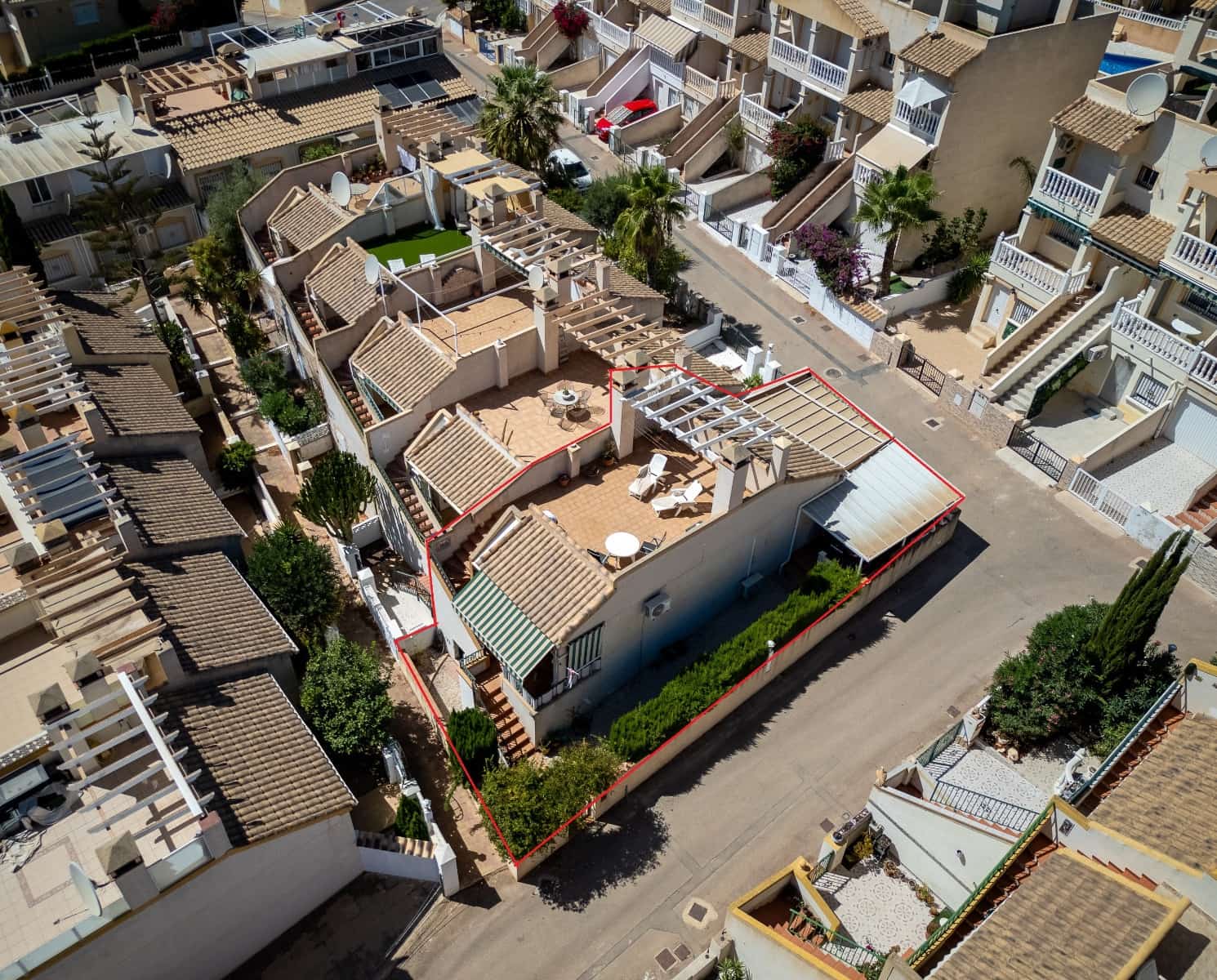 2 quarto Casa em Banda para venda em Villamartin com piscina garagem - 145 000 € (Ref: 10070430)