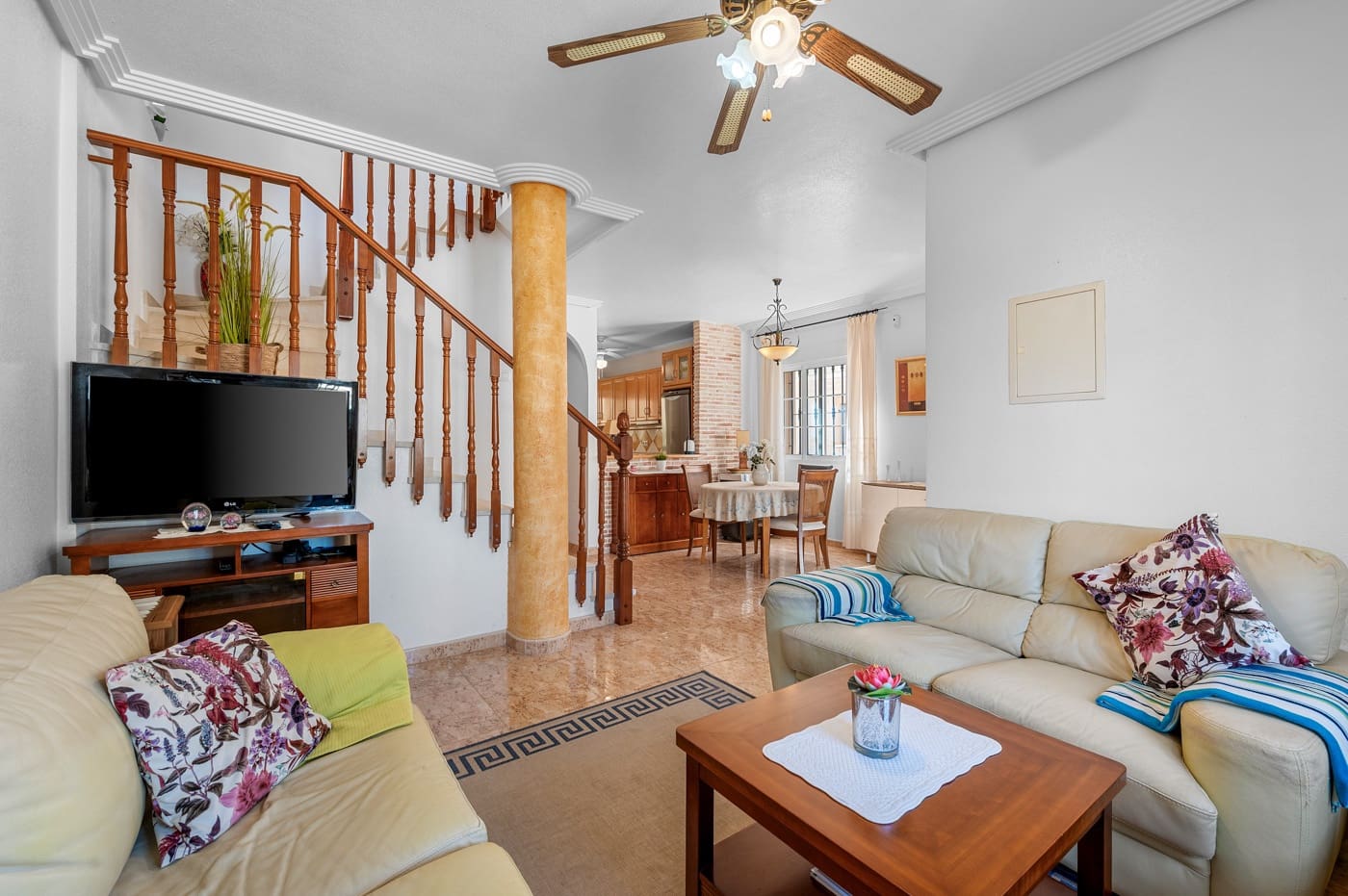 3 Zimmer Villa zu verkaufen in Guardamar del Segura mit Pool Garage - 290.000 € (Ref: 10070434)