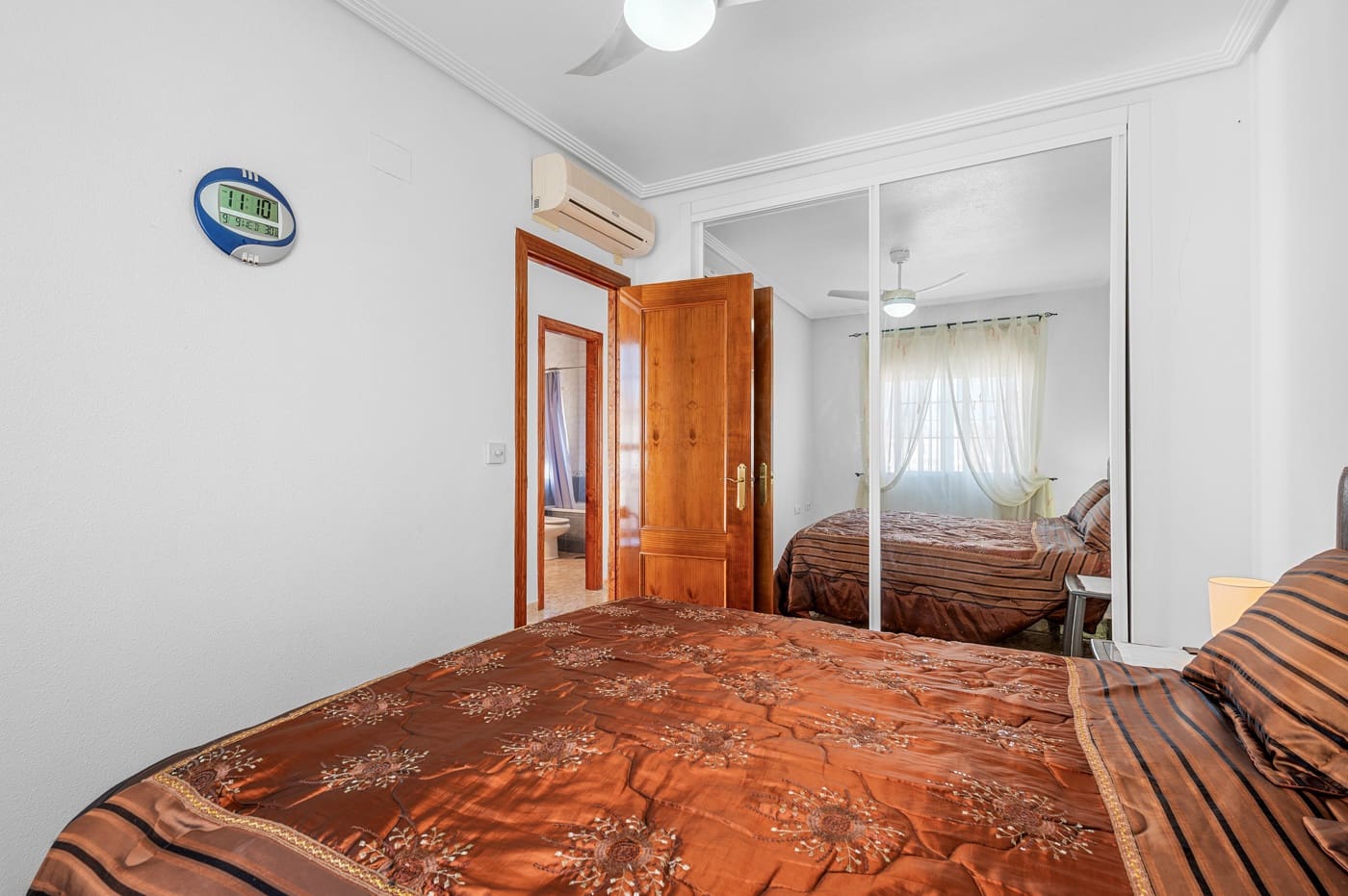 3 Zimmer Villa zu verkaufen in Guardamar del Segura mit Pool Garage - 290.000 € (Ref: 10070434)