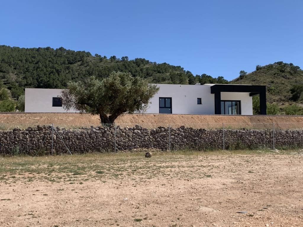 3 soveværelse Villa til salg i Canada de la Lena med swimmingpool garage - € 360.000 (Ref: 10075441)