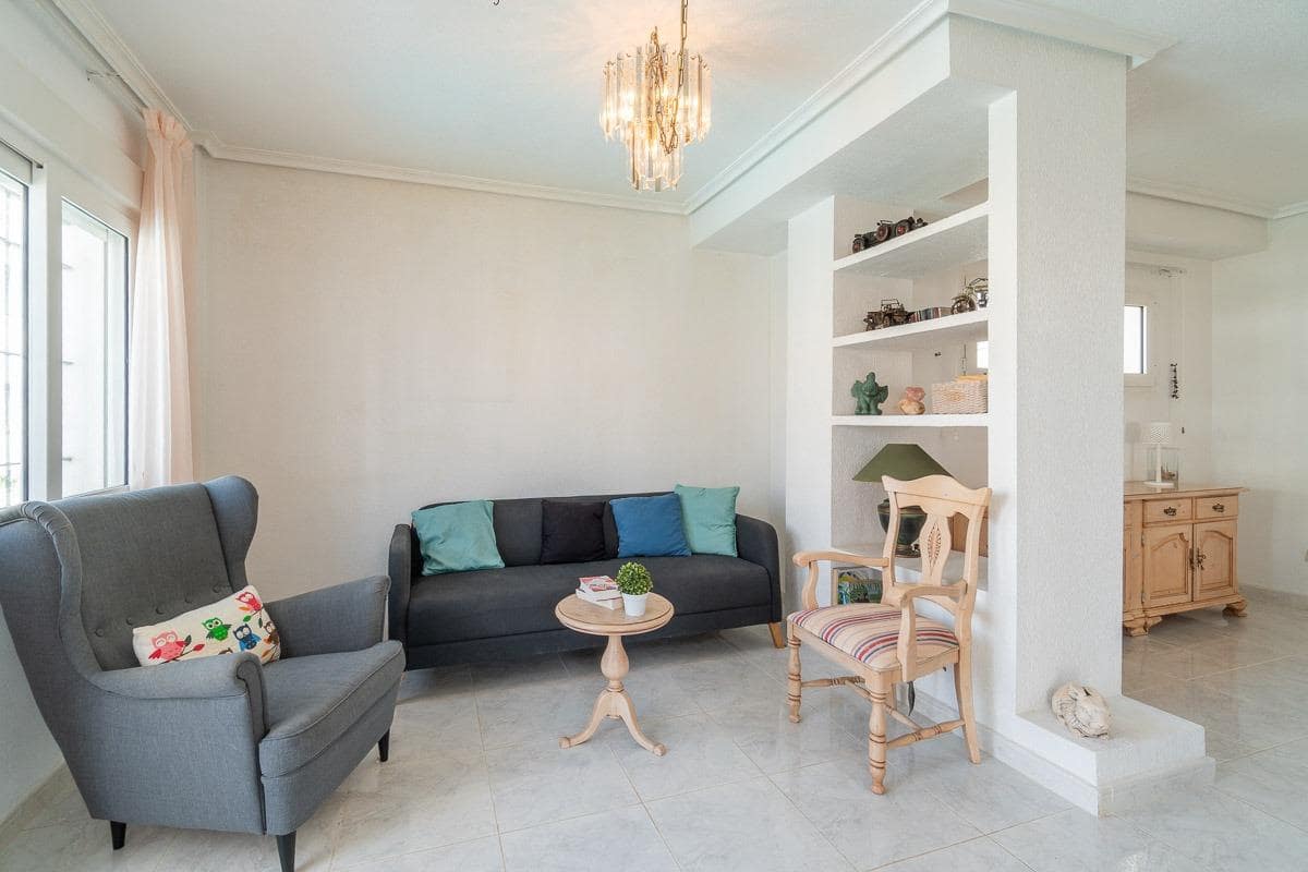 Apartamento de 2 habitaciones en Playa Flamenca en venta con piscina - 239.000 € (Ref: 10077748)