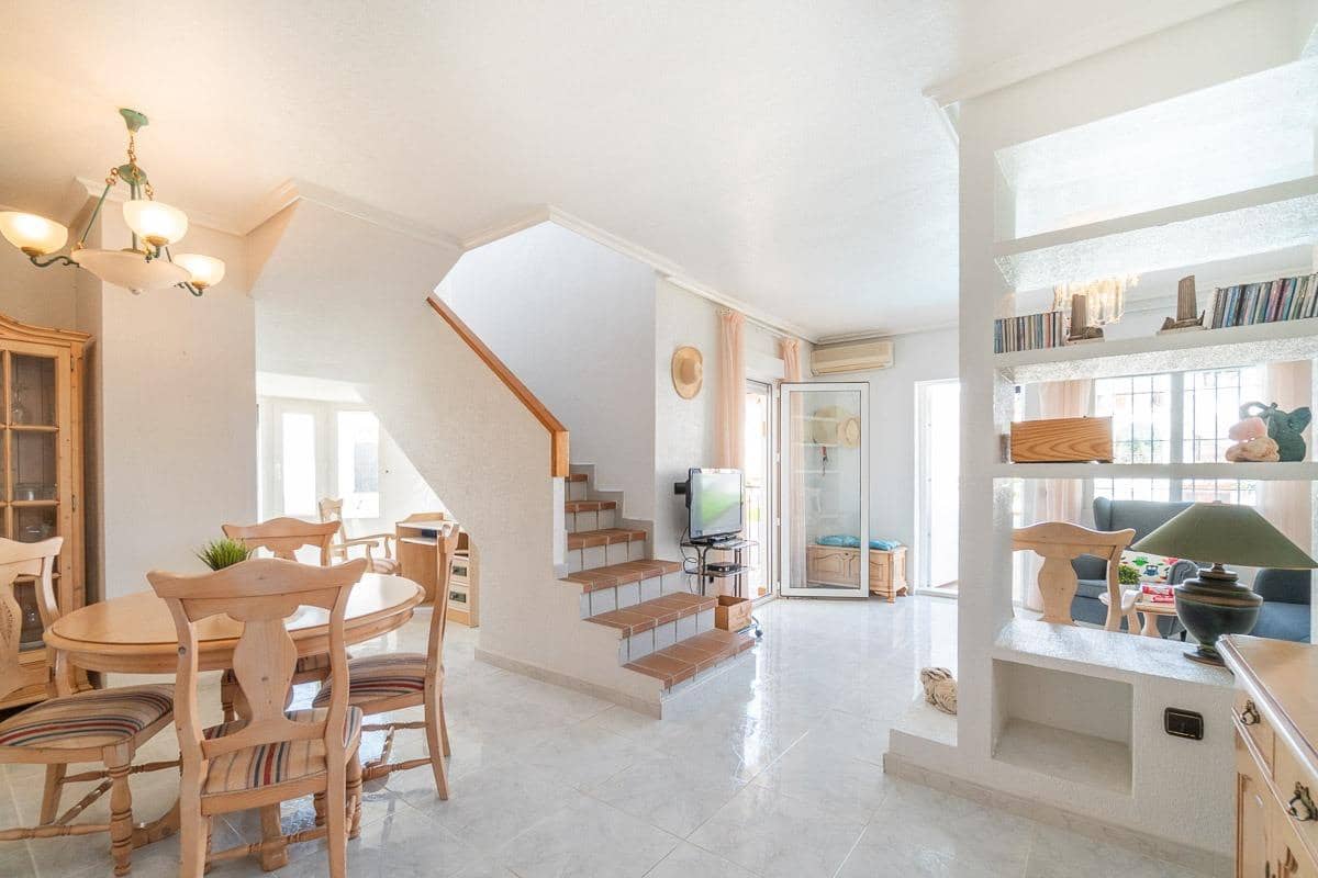 Apartamento de 2 habitaciones en Playa Flamenca en venta con piscina - 239.000 € (Ref: 10077748)