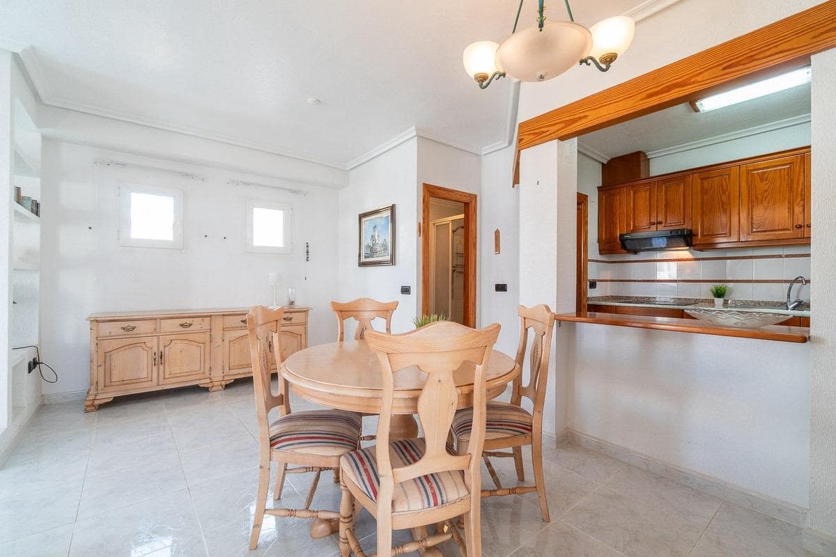 Apartamento de 2 habitaciones en Playa Flamenca en venta con piscina - 239.000 € (Ref: 10077748)