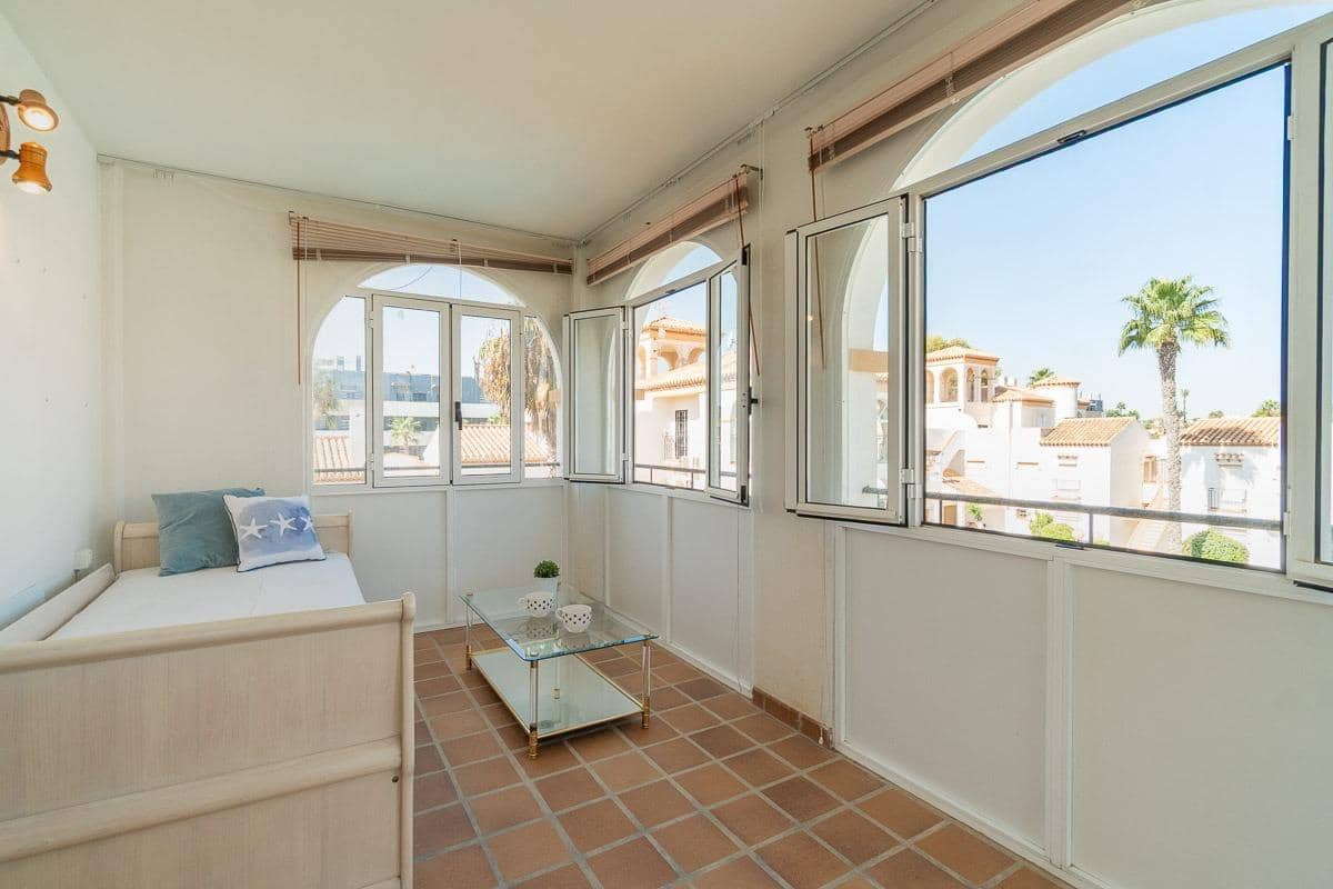 Apartamento de 2 habitaciones en Playa Flamenca en venta con piscina - 239.000 € (Ref: 10077748)