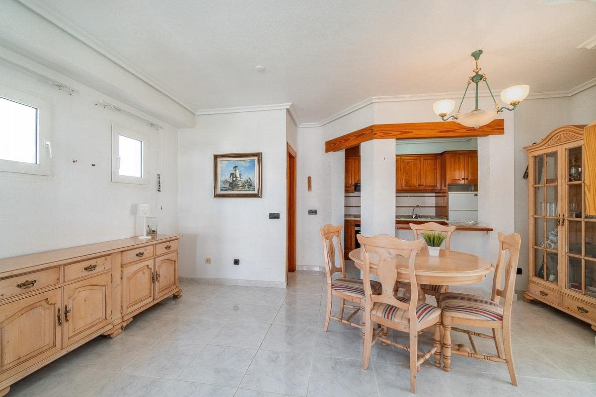 Apartamento de 2 habitaciones en Playa Flamenca en venta con piscina - 239.000 € (Ref: 10077748)